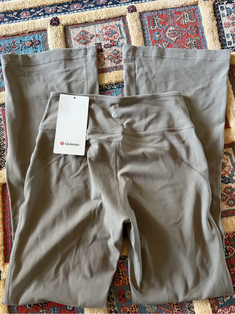 Lululemon Groove HR Nulu Flared Pants – Size 6 – NWT BRAND NEW